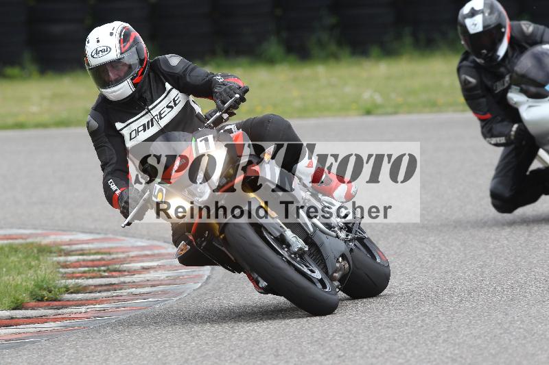 /Archiv-2025/10 23.04.2025 Cornu Master School ADR/rot-rouge/51